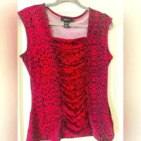 Style & Co Red Sleeveless Blouse Animal Print Women’s size medium - Picture 1 of 8